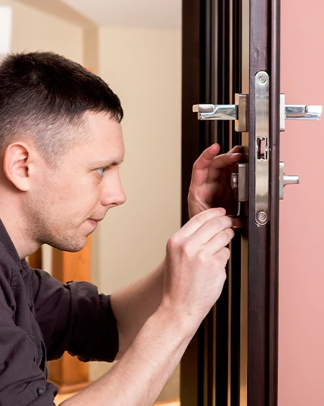 : Professional Locksmith For Commercial And Residential Locksmith Services in Wellington, FL