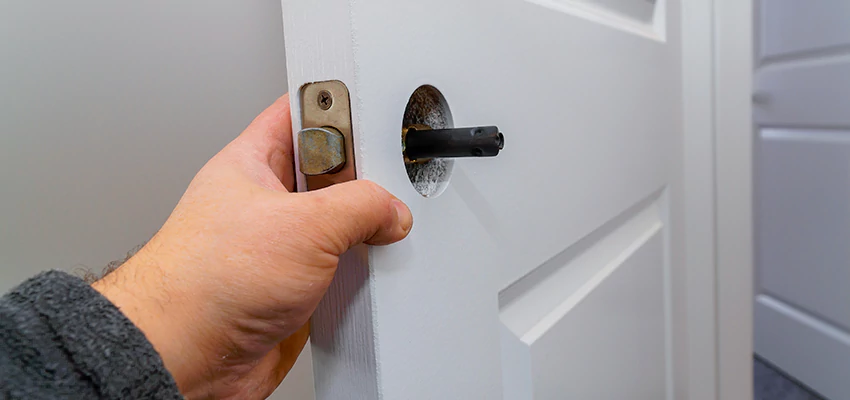 Nighttime Locksmith For Lock Repair in Wellington