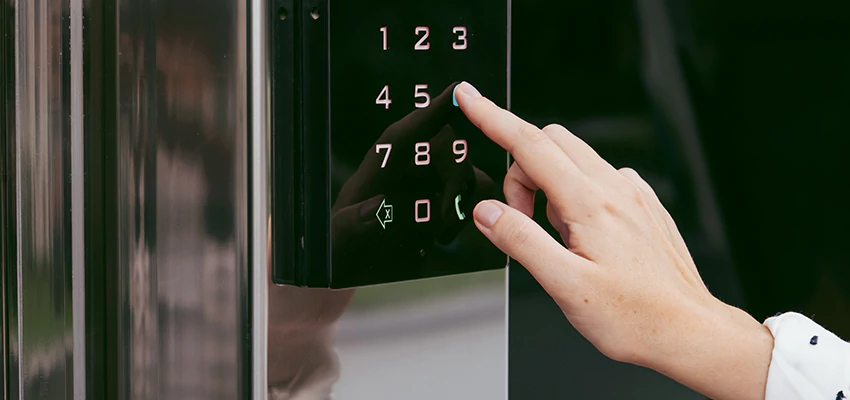 Property Management Locksmith For Lock Installation in Wellington, FL