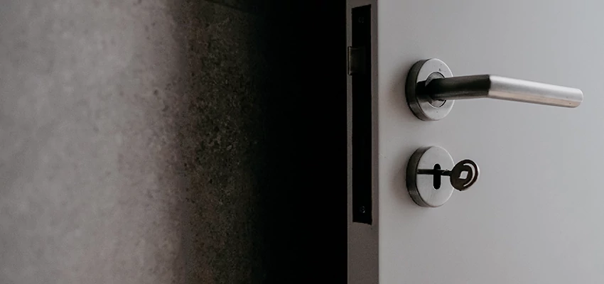 Front Door Handle Repair And Installation in Wellington, FL