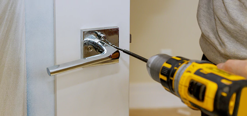 After-hours Locksmith  For Lock Troubleshooting in Wellington, Florida