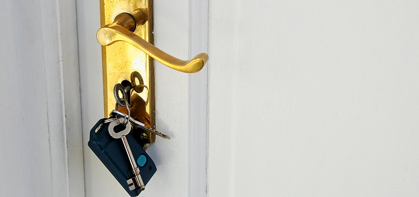 Broken Door Key Extraction in Wellington, FL
